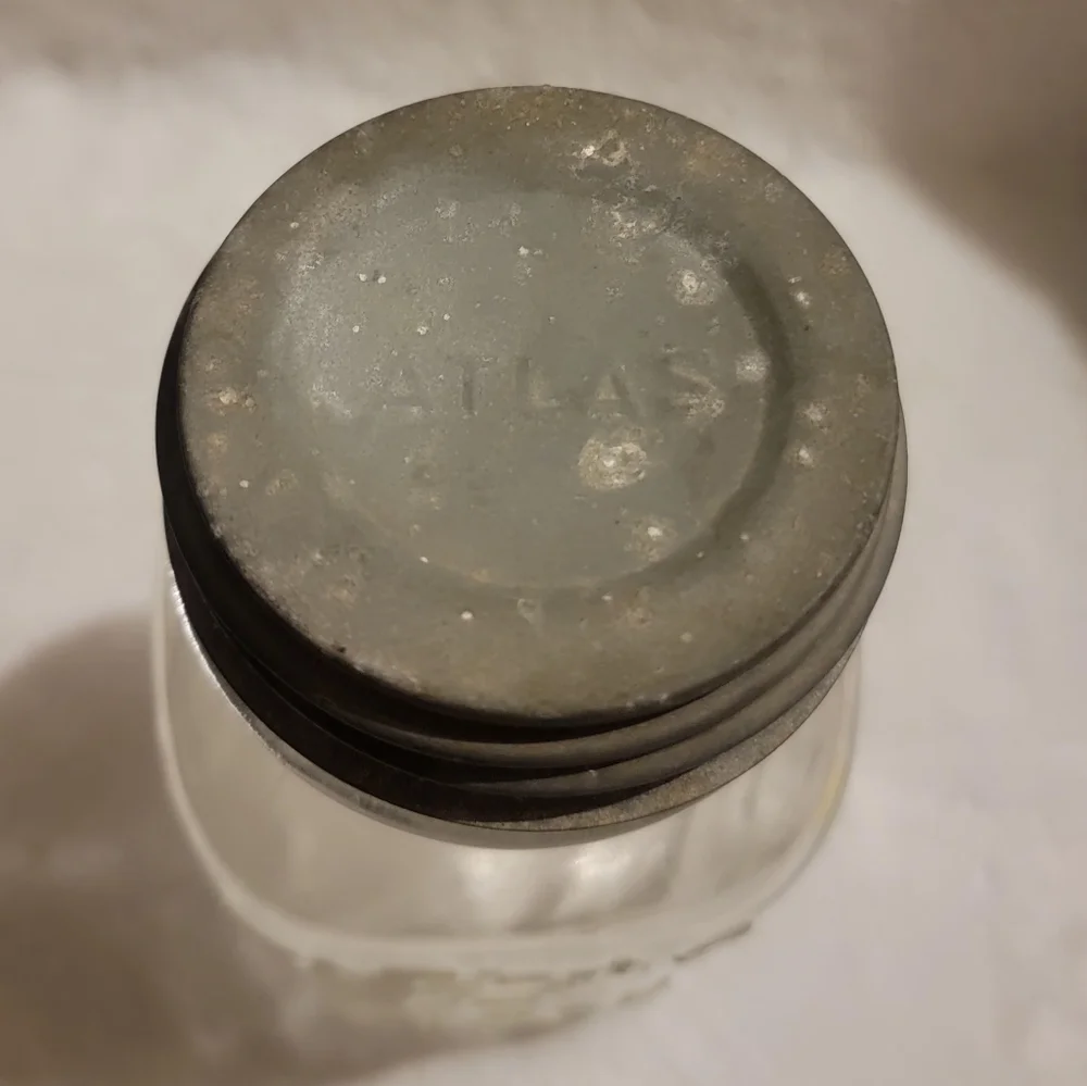 Vinatge Atlas Quart Mason Jar #12